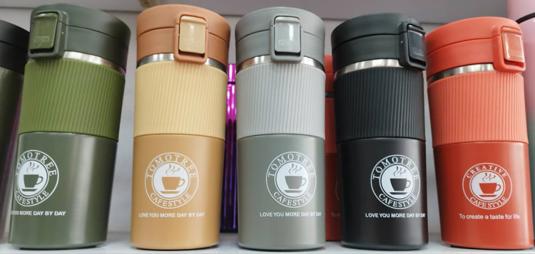 تراول ماگ دور سیلیکونی با گنجایش 0.35 لیتر